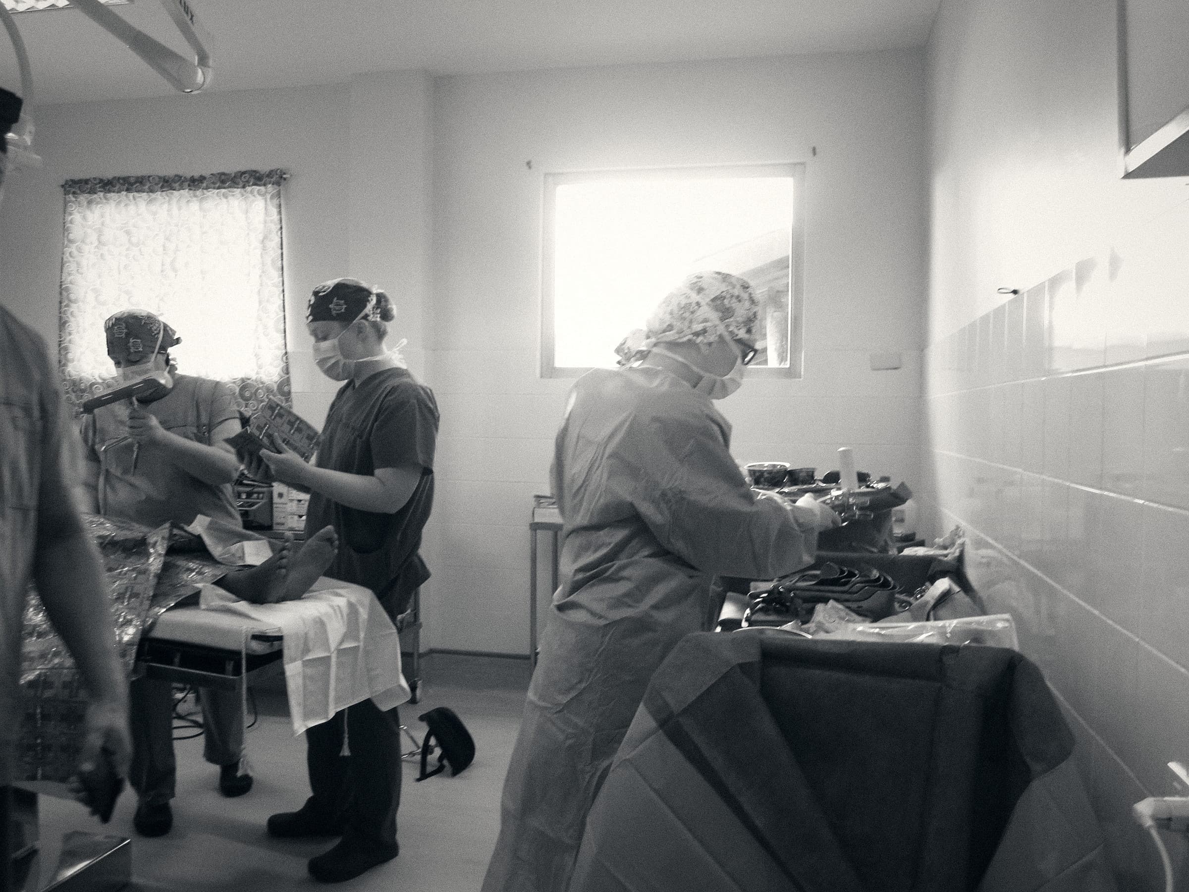 Chirurgisches Team während einer Operation